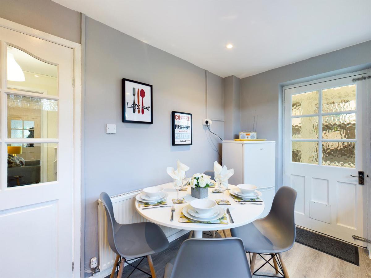 Welsh Country Cottage In Beautiful Village Llandudno Junction Εξωτερικό φωτογραφία