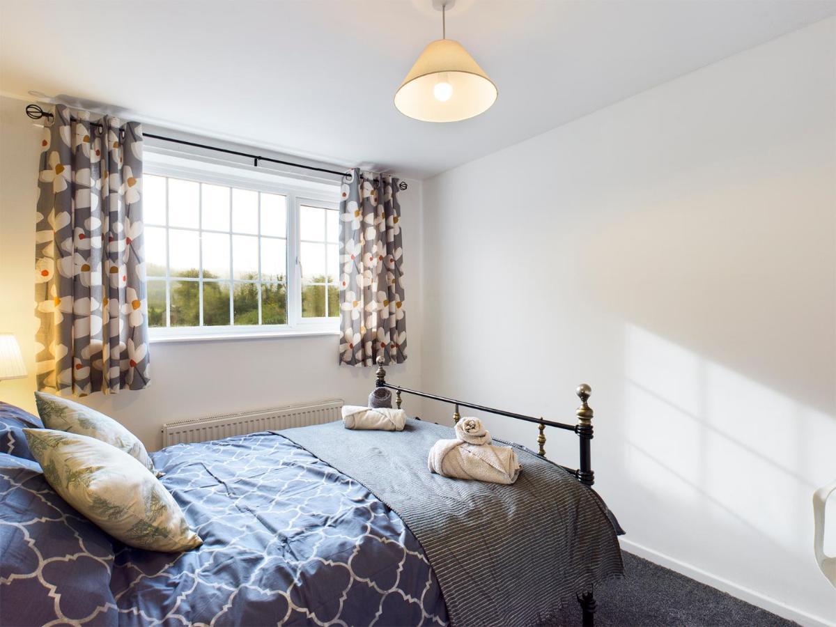 Welsh Country Cottage In Beautiful Village Llandudno Junction Εξωτερικό φωτογραφία